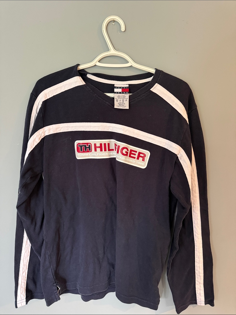 Tommy Hilfiger Navy Crewneck 100% Cotton